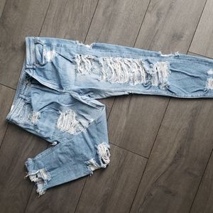 Distressed American Eagle mom jeans